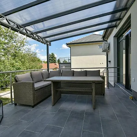 Luxbor Villa