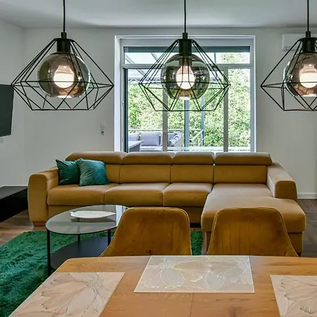 Villa Luxbor *