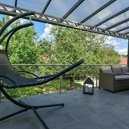 Luxbor Villa