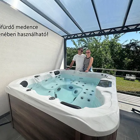 Luxbor Villa *